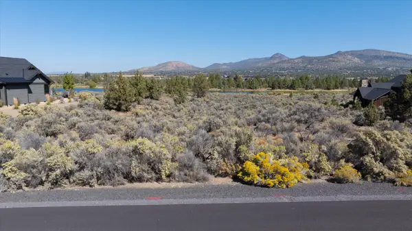 Lago Vista Drive #Homesite 422, Powell Butte, OR 97753