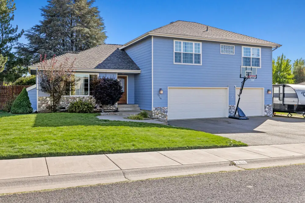 7016 Hager Lane, Klamath Falls, OR 97603 - #1