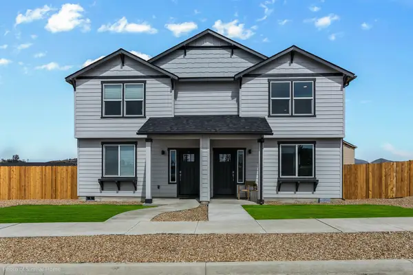 3410 NW 7th Street, Redmond, OR 97756