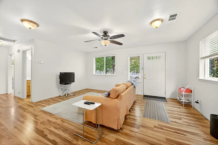 794 Park Street, Ashland, OR 97520 - #3
