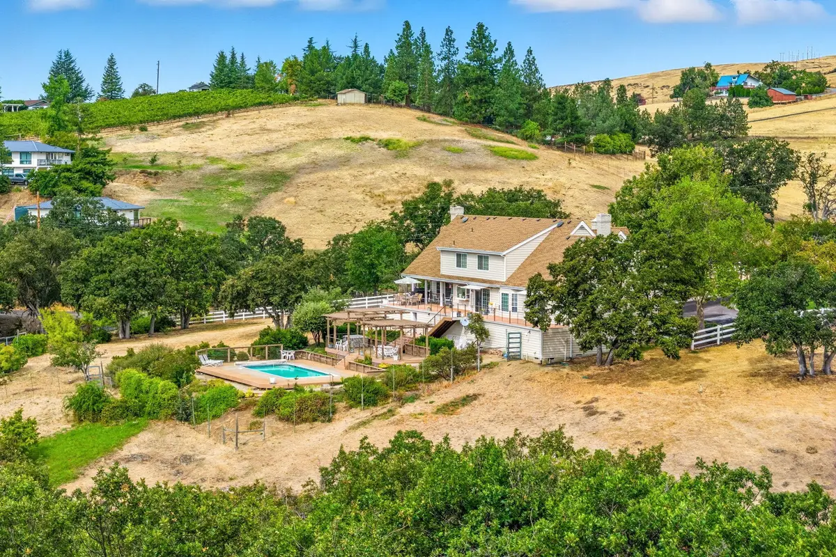 500 Pompadour Drive, Ashland, OR 97520 - #1