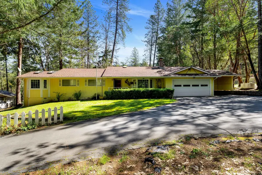 310 Surrey Drive, Grants Pass, OR 97526 - #2