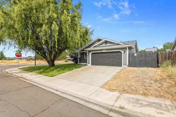 7894 Laura Lane, White City, OR 97503