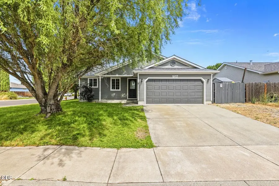 7894 Laura Lane, White City, OR 97503 - #2