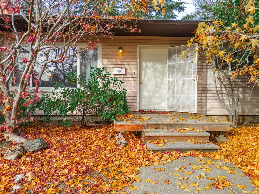 1533 Lenora Drive, Medford, OR 97504 - #2