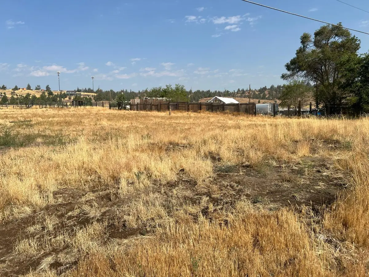 370 NE Meadowlark Lane, Madras, OR 97741 - #1