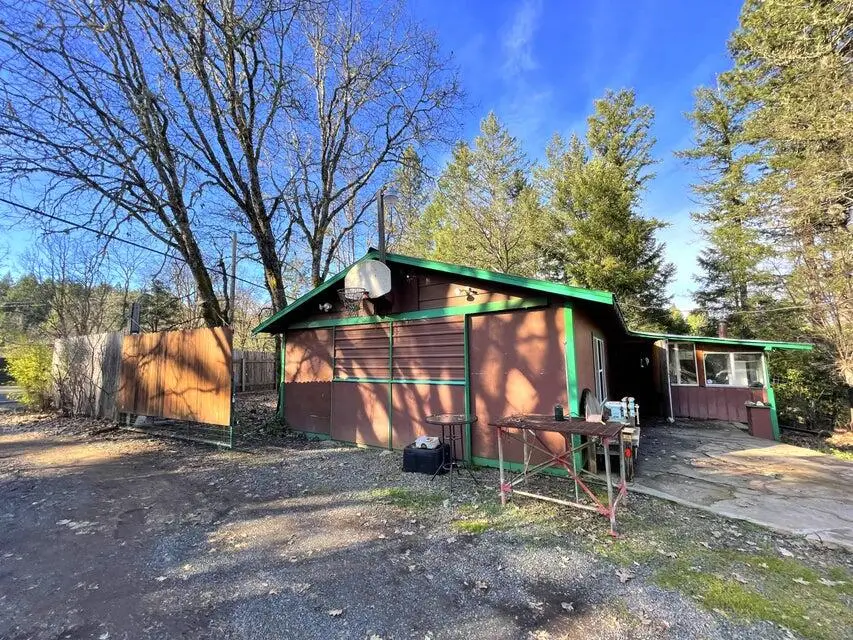 2565 Rockydale Road, Cave Junction, OR 97523 - #3