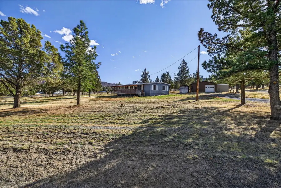 1384 SE Akins Drive, Prineville, OR 97754 - #2