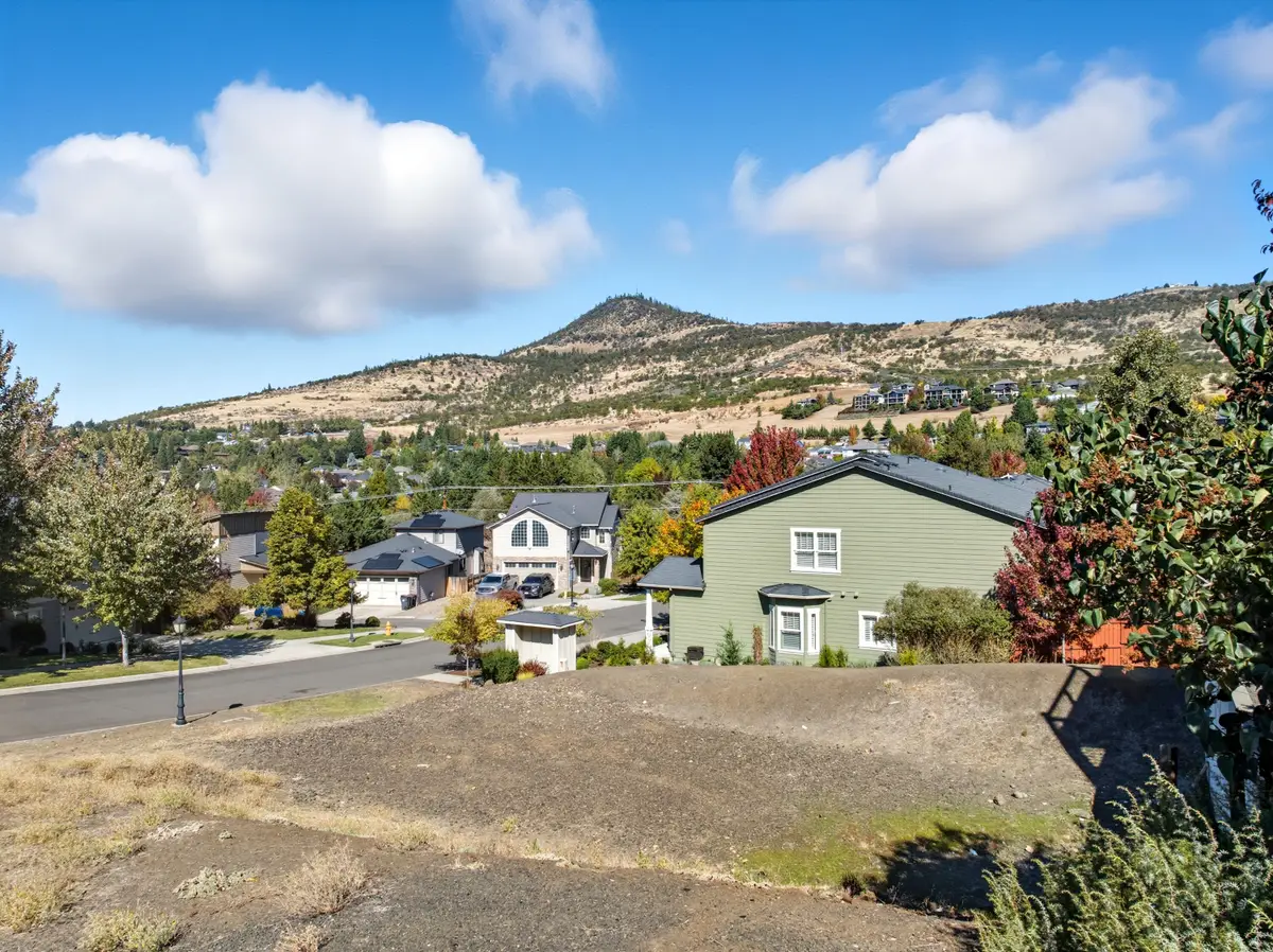 4719 Hathaway Drive, Medford, OR 97504 - #1