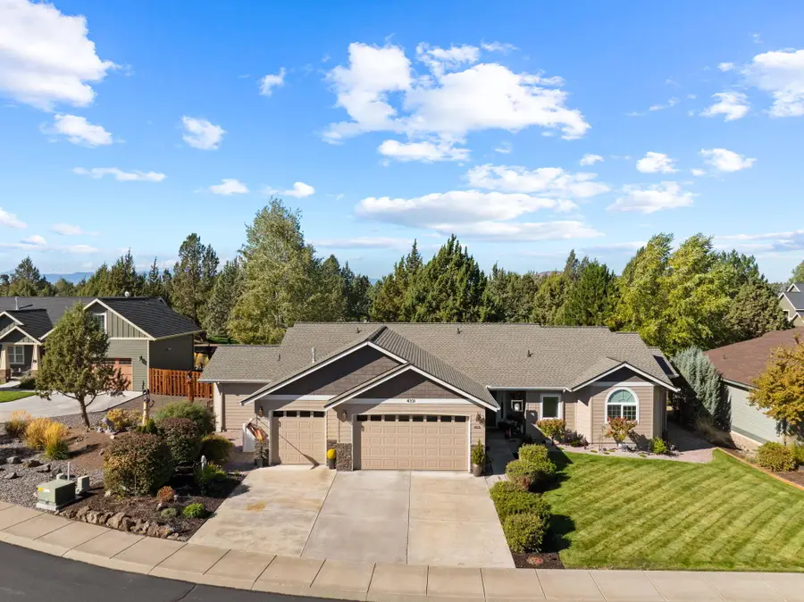 4331 SW Callaway Court, Redmond, OR 97756 - #2