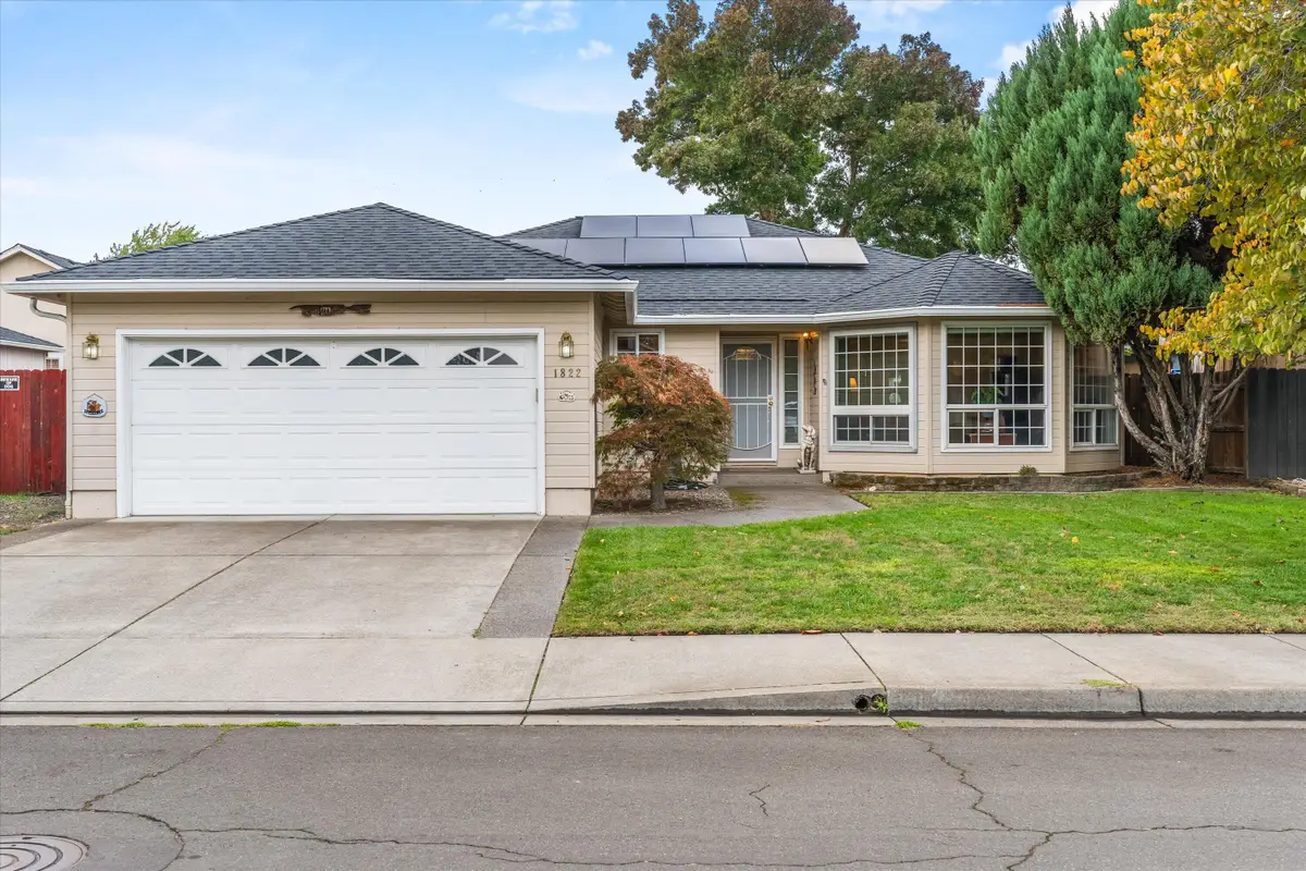 1822 Sarah Way, Medford, OR 97501 - #1