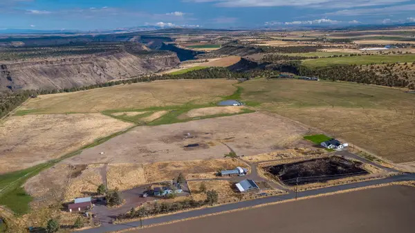 7056 SW Kent Lane, Culver, OR 97734