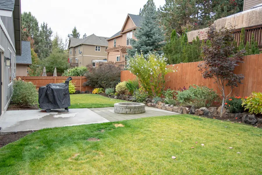 2745 SW 32nd Street, Redmond, OR 97756 - #2