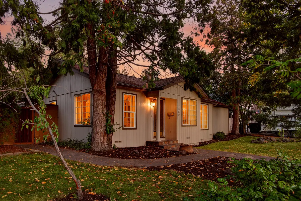 1532 NE 9th Street, Bend, OR 97701 - #1