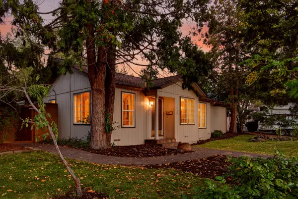 1532 NE 9th Street, Bend, OR 97701