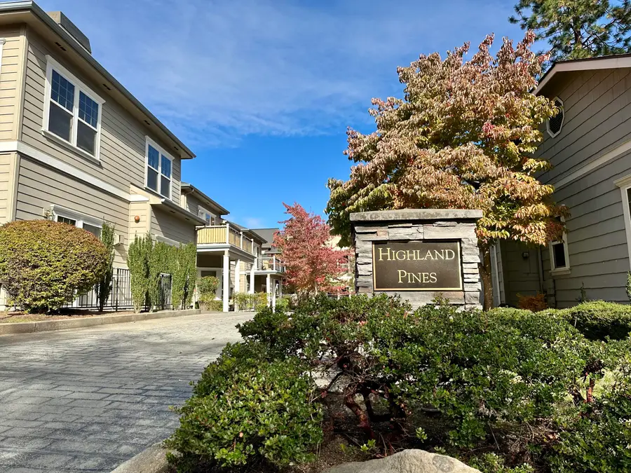 455 Holly Street, Ashland, OR 97520 - #3