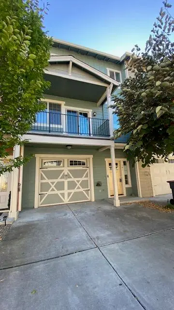 341 Englemann Lane, Medford, OR 97501 - #2