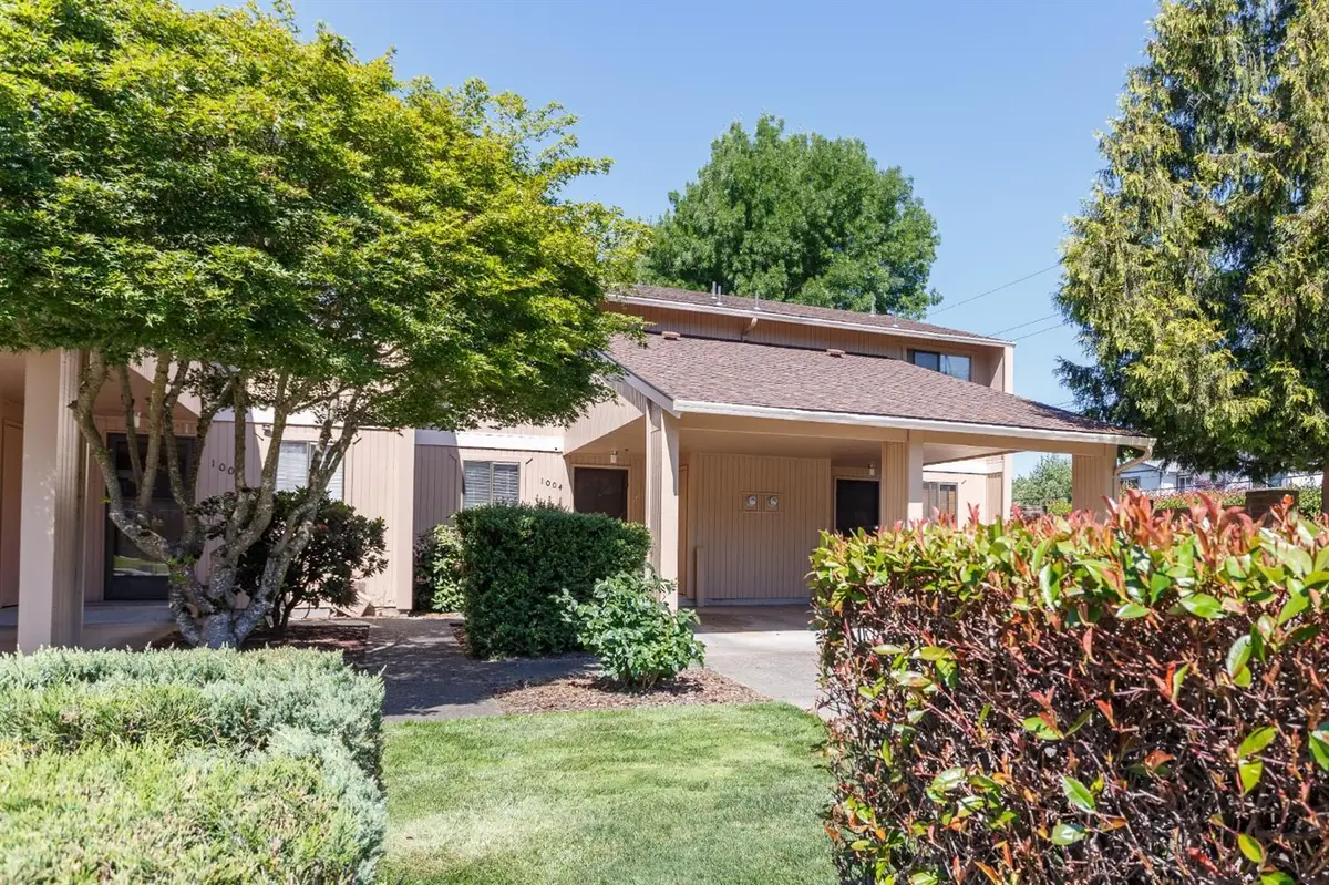 1004 SE Camelot Drive, Grants Pass, OR 97526 - #1