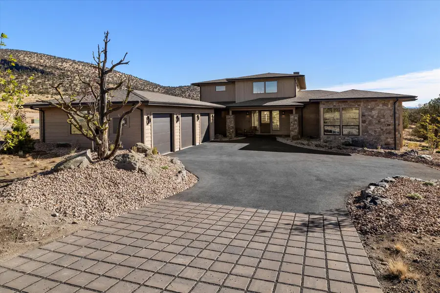 13210 SW Seven Peaks Loop, Powell Butte, OR 97753 - #2