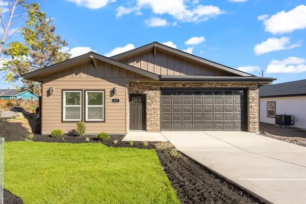137 SE 16th Street, Madras, OR 97741