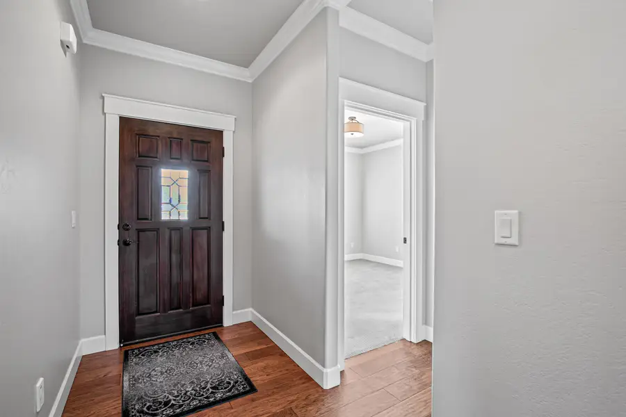 407 N Deanjou Avenue, Eagle Point, OR 97524 - #3