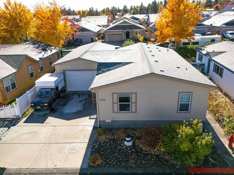 2456 SW Mariposa Loop, Redmond, OR 97756 - #2