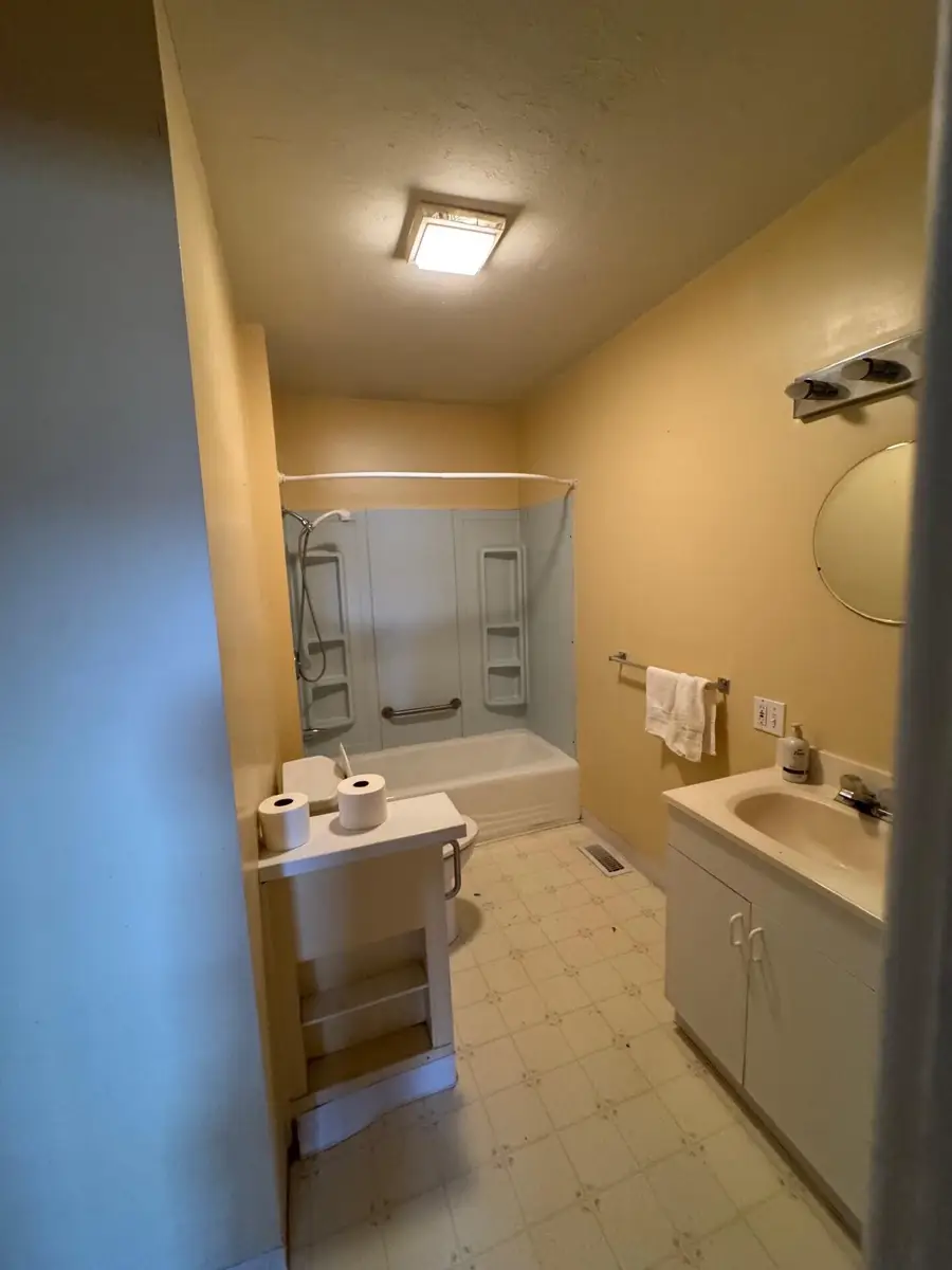 630 NE Bean Drive, Madras, OR 97741 - #3