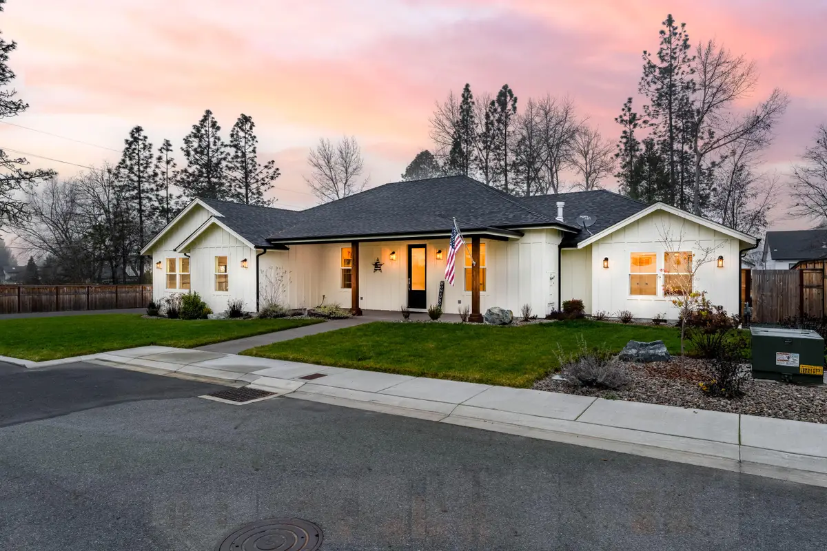199 Black Oak Drive, Grants Pass, OR 97527 - #1