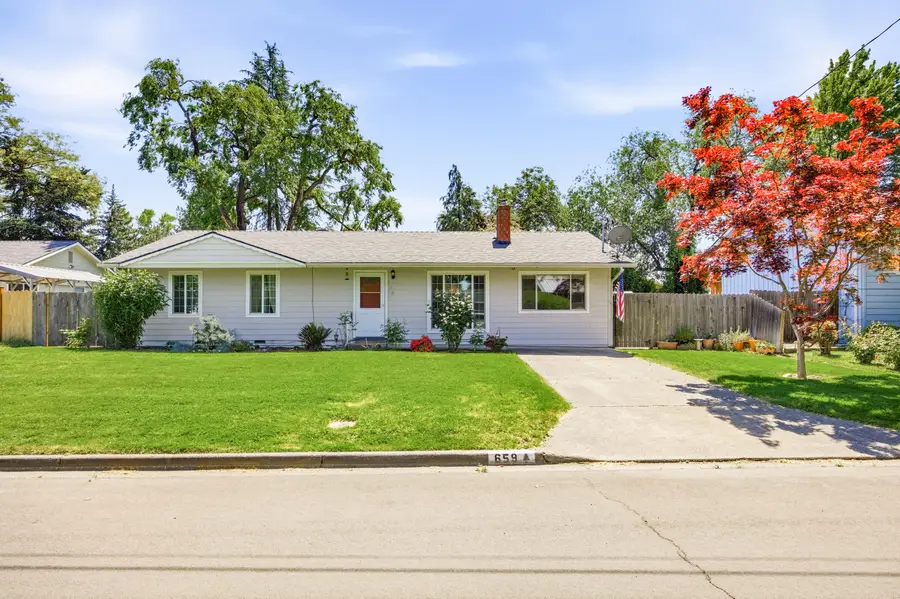 659 Herman Avenue, Medford, OR 97501 - #3