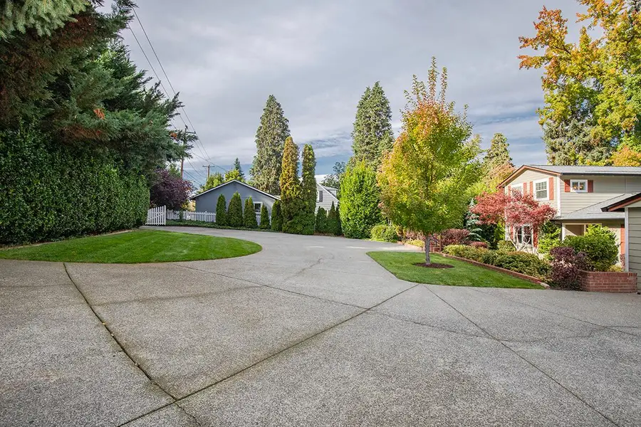 2250 Rogue River Highway, Grants Pass, OR 97527 - #3