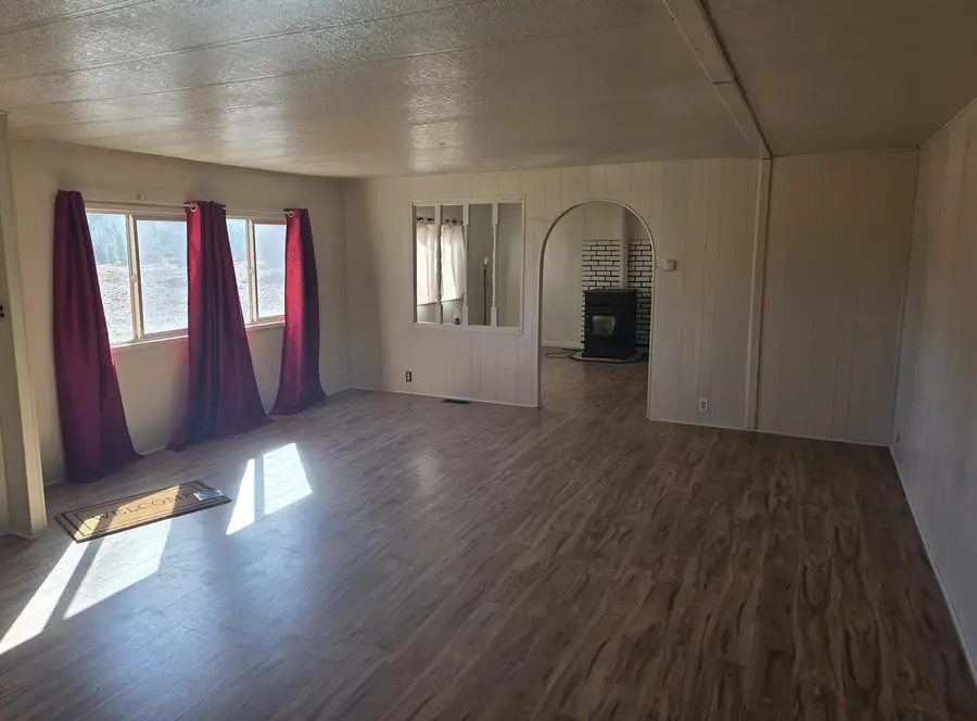 100120 N 97 Highway, Chemult, OR 97731 - #2