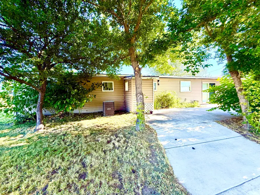 7992 Elliott Road, Klamath Falls, OR 97603 - #3
