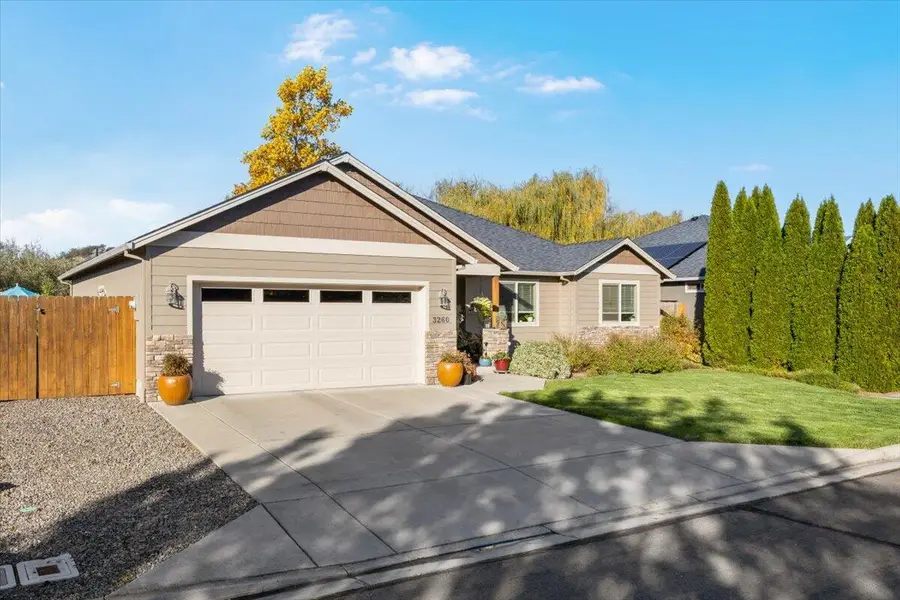 3260 Nellie Ettinger Lane, Medford, OR 97504 - #3