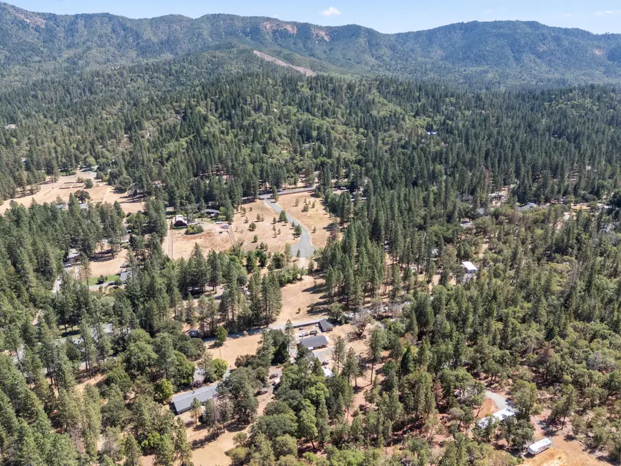 252 Deruyte Way, Rogue River, OR 97537 - #3