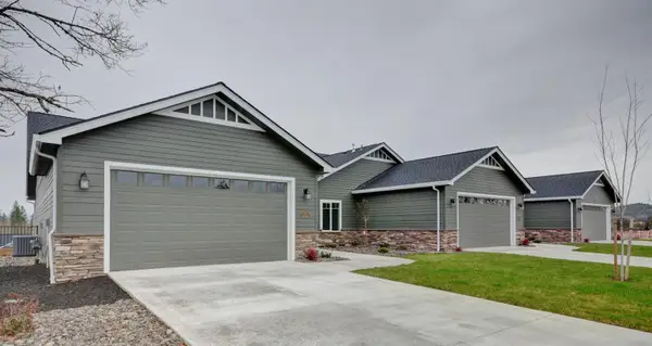 179 Skyhawk Drive, Eagle Point, OR 97524
