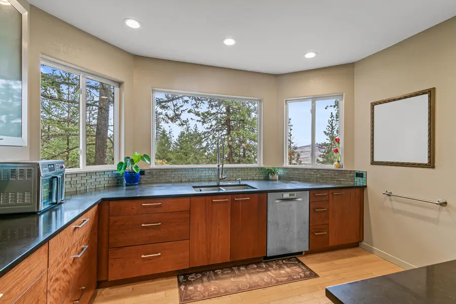 461 Waterline Road, Ashland, OR 97520 - #3