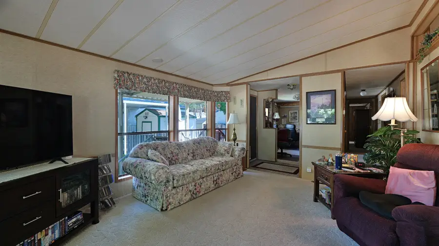 21 Brophy Way #UNIT 17, Shady Cove, OR 97539 - #3