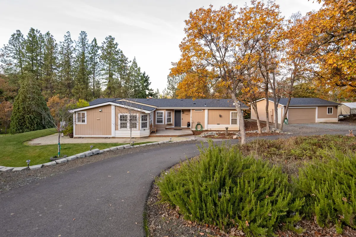 2285 Jasmine Avenue, Medford, OR 97501 - #1