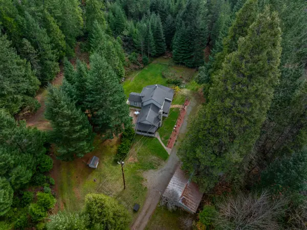 1871 Mccullough Creek Road, Glendale, OR 97442