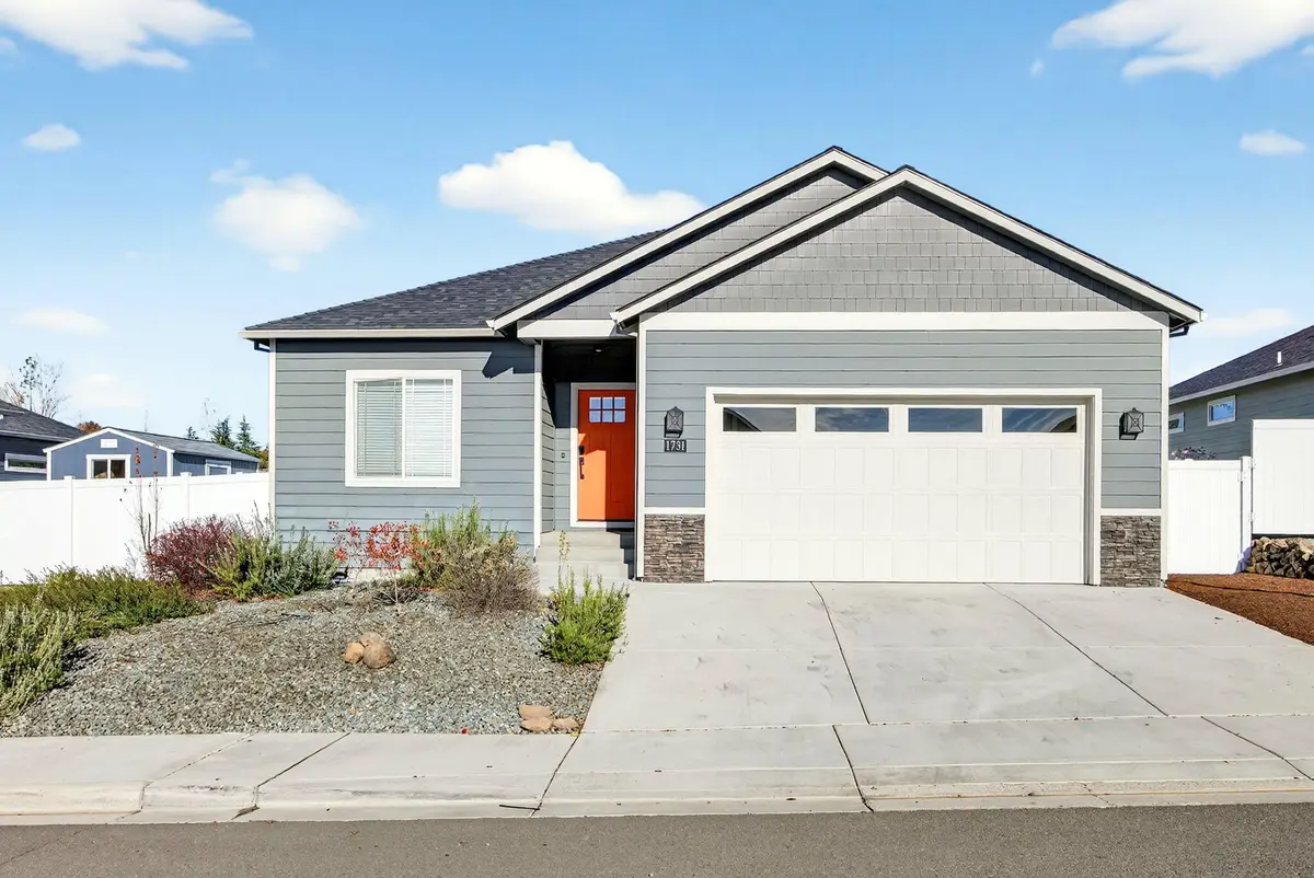 1731 Luxor Lane, Medford, OR 97504 - #1