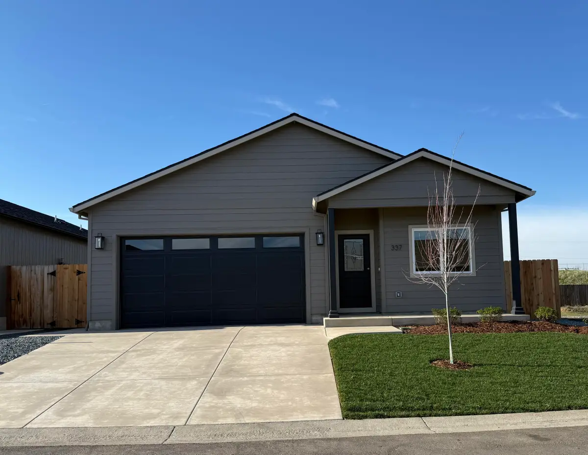 337 Quail Circle, Talent, OR 97540 - #1