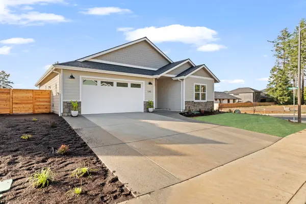 1240 Lighthouse Lane, Brookings, OR 97415