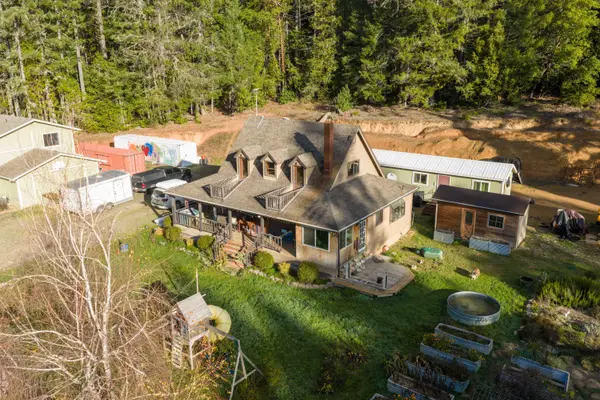 601 Mcmullen Creek Road, Selma, OR 97538