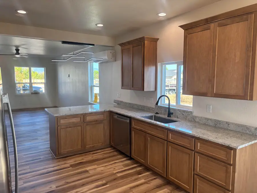 729 Dahl Place #5, Medford, OR 97501 - #2