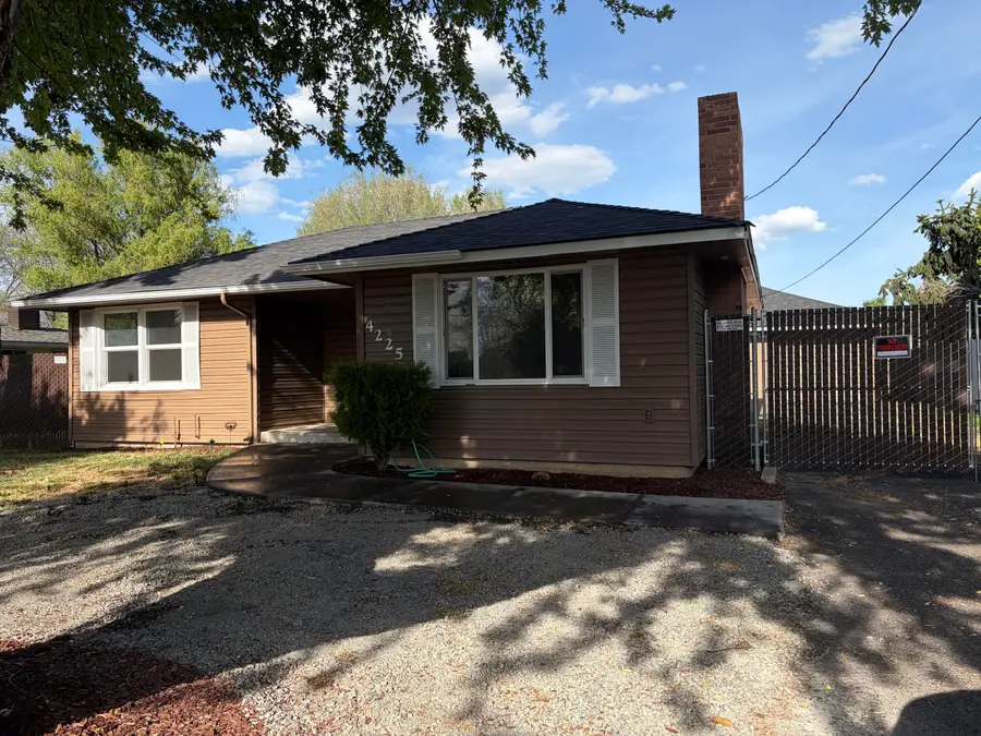 4225 Summers Lane, Klamath Falls, OR 97603 - #3