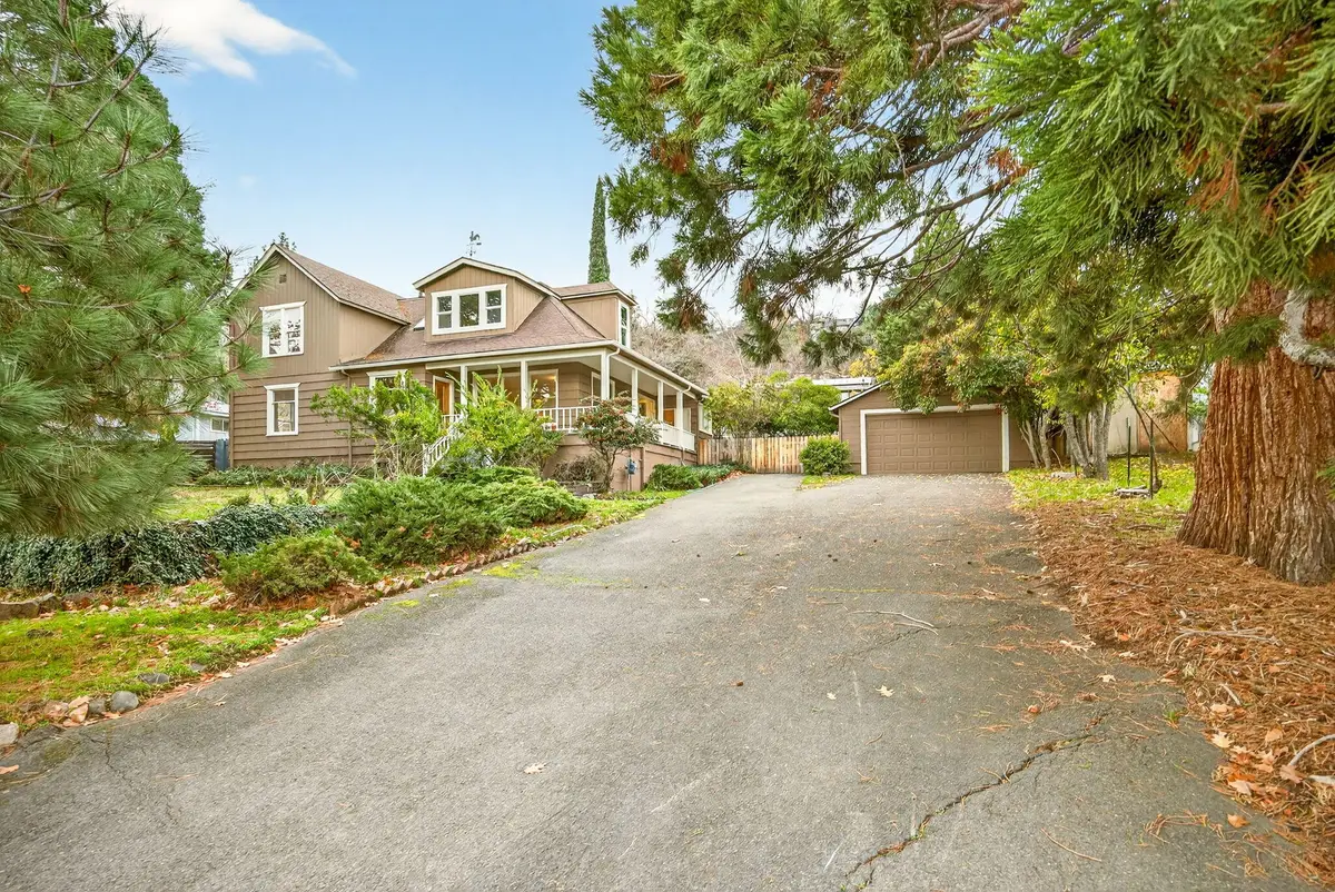527 Chestnut Street, Ashland, OR 97520 - #1