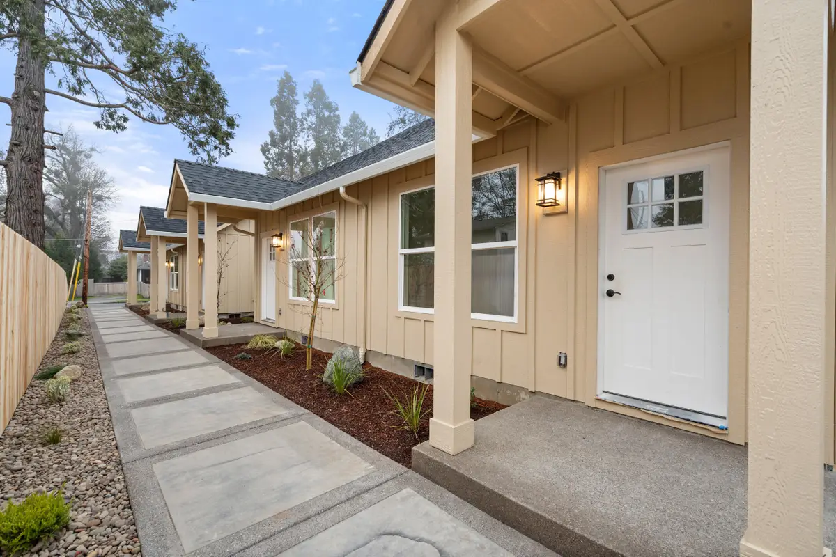 414 SW I Street, Grants Pass, OR 97526 - #1