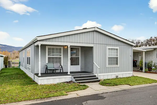 3431 S Pacific Highway #SPC 64, Medford, OR 97501