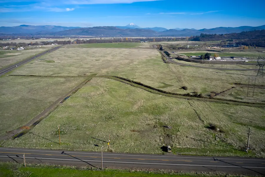 7314 Kershaw Road, Central Point, OR 97502 - #2