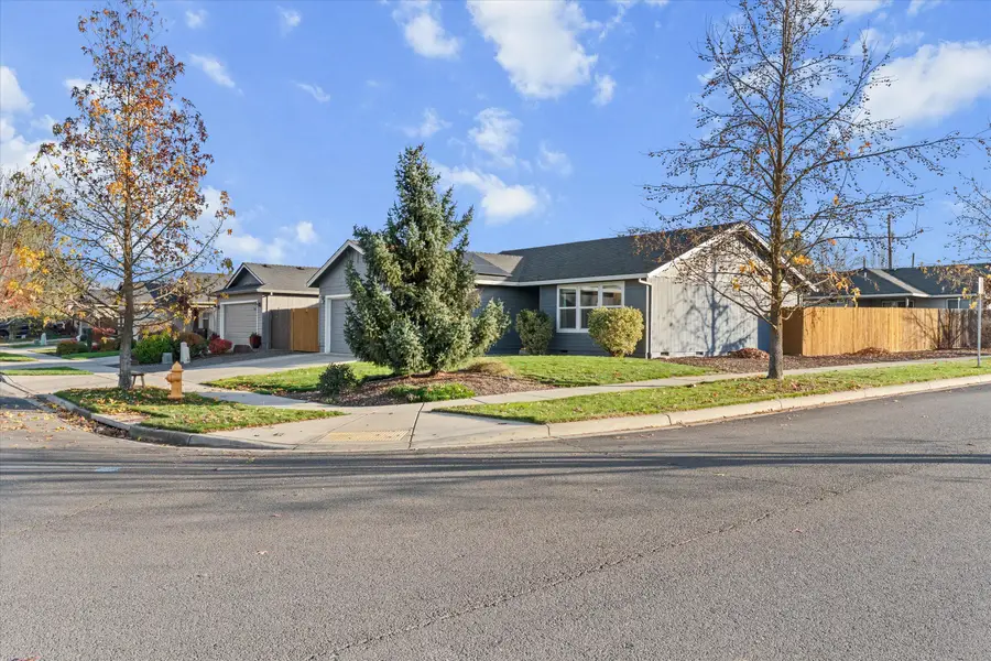 2491 Destiny Lane, Medford, OR 97501 - #2